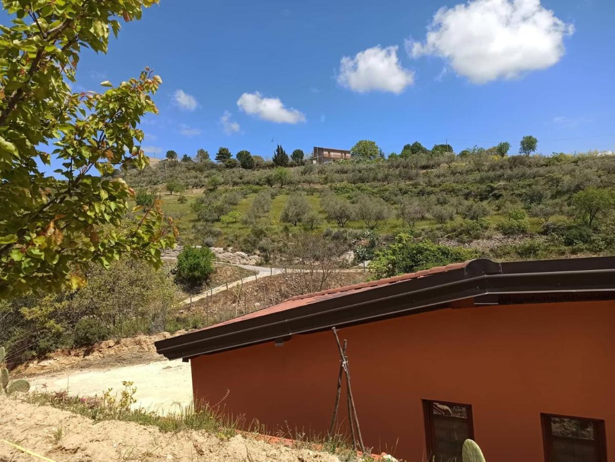 La Casa Dei Sogni Hotel Agira Exterior foto